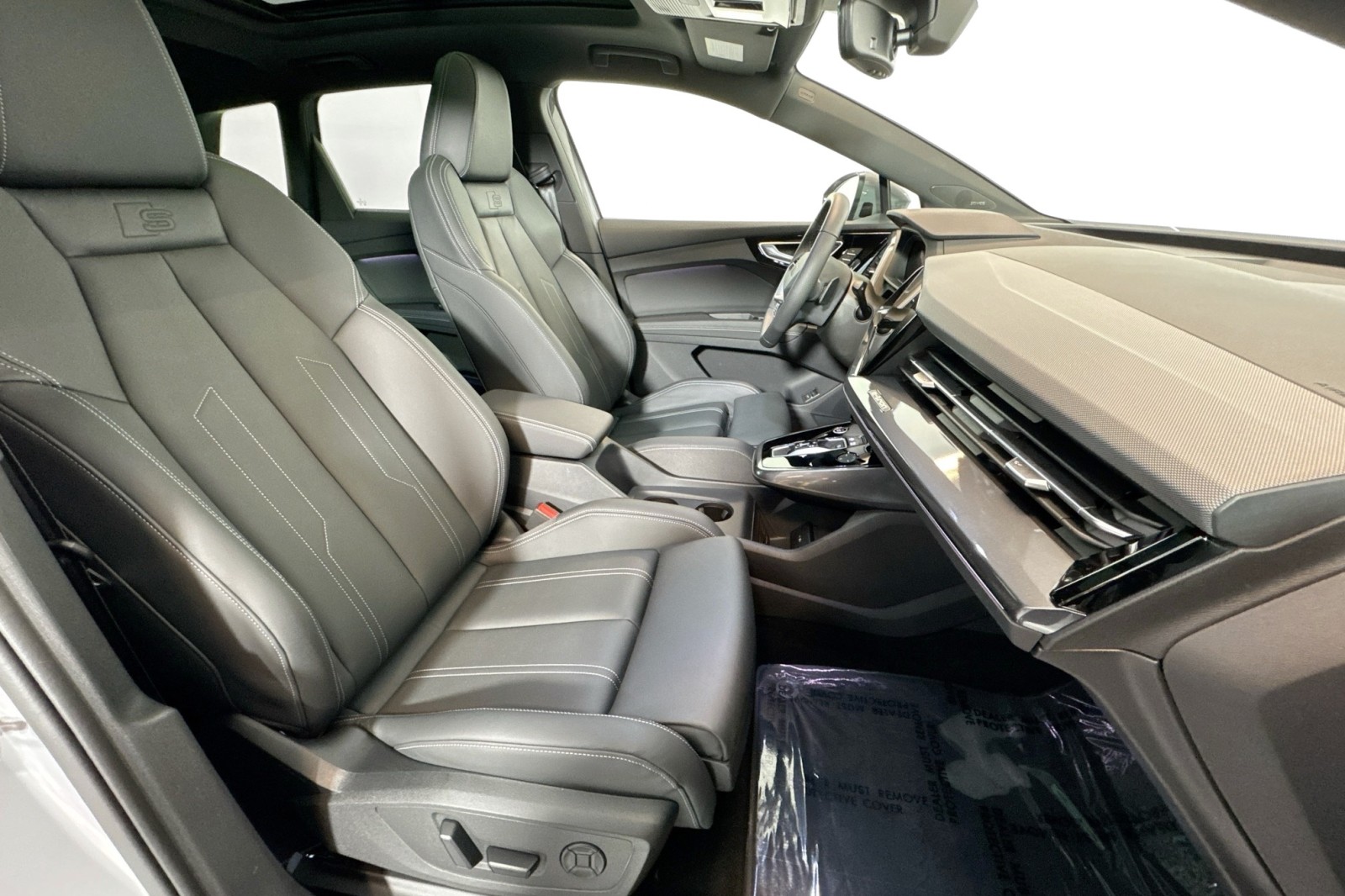 Used 2025 Pebble Gray Audi Premium Plus image 27