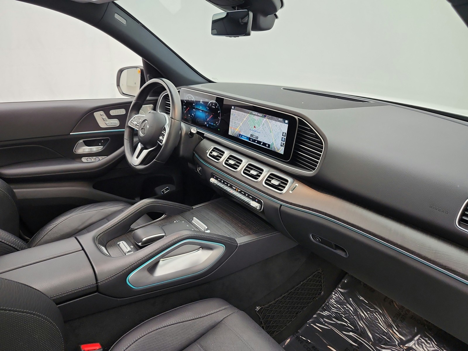 Used 2021 Polar White Mercedes-Benz GLE 580 4MATIC® SUV image 35