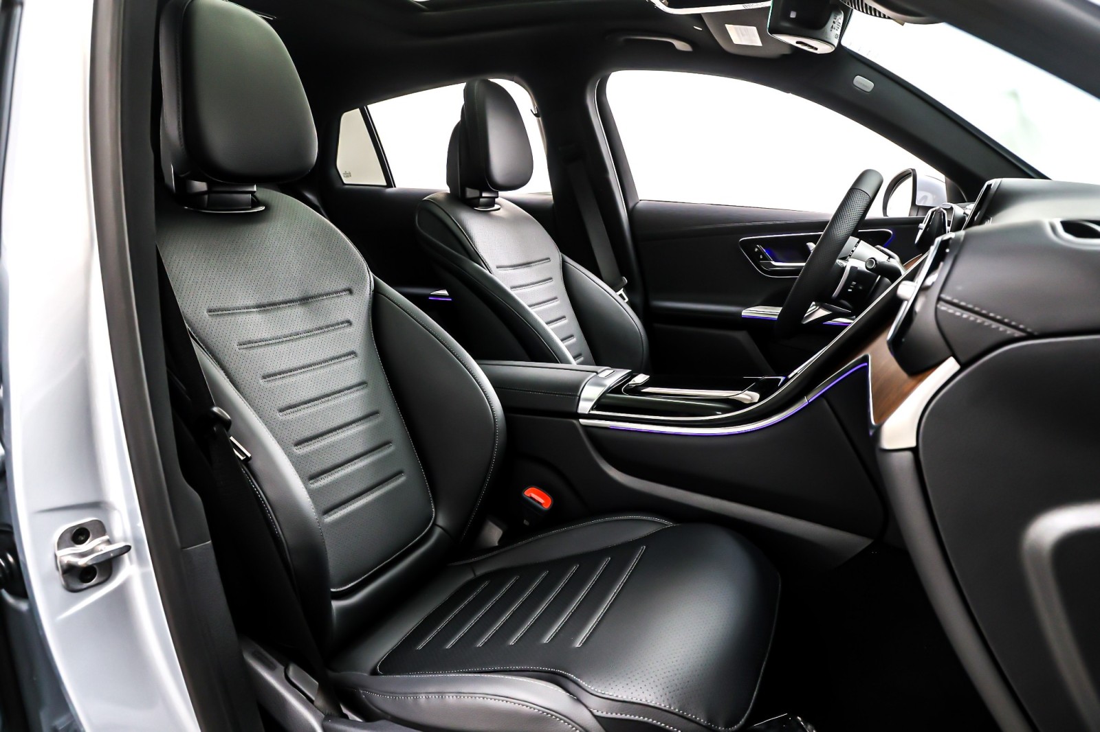 New 2026 Cirrus Silver Metallic Mercedes-Benz GLC 300 image 6