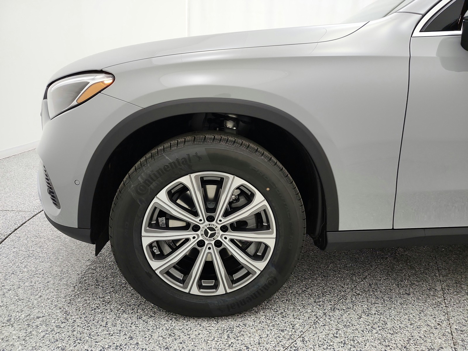 New 2027 MANUFAKTUR Alpine Grey Mercedes-Benz GLC 300 SUV image 13