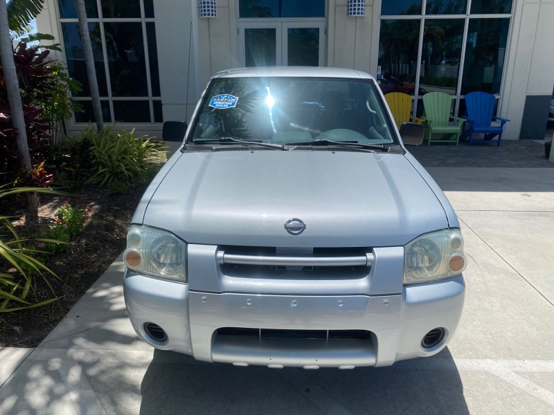 2002 Nissan Frontier 2WD XE XCAB 5 SPD AC 4 CYL in ,