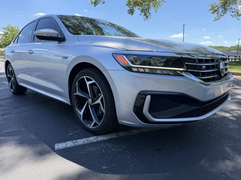Silver 2020 Volkswagen Passat 2.0T R-Line FWD Sedan Front-Wheel Drive Automatic