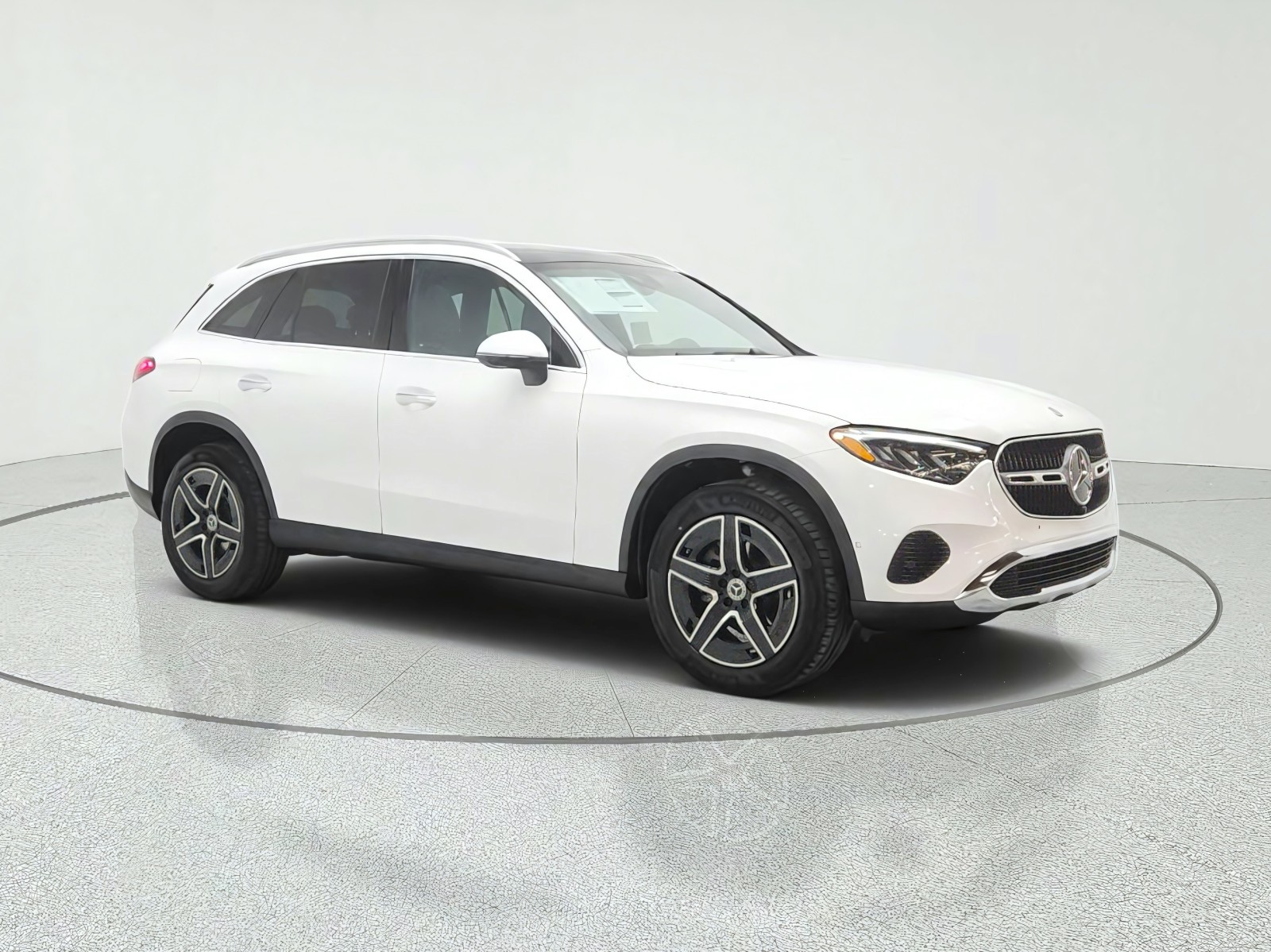 New 2027 Polar White Mercedes-Benz GLC 300 SUV image 3