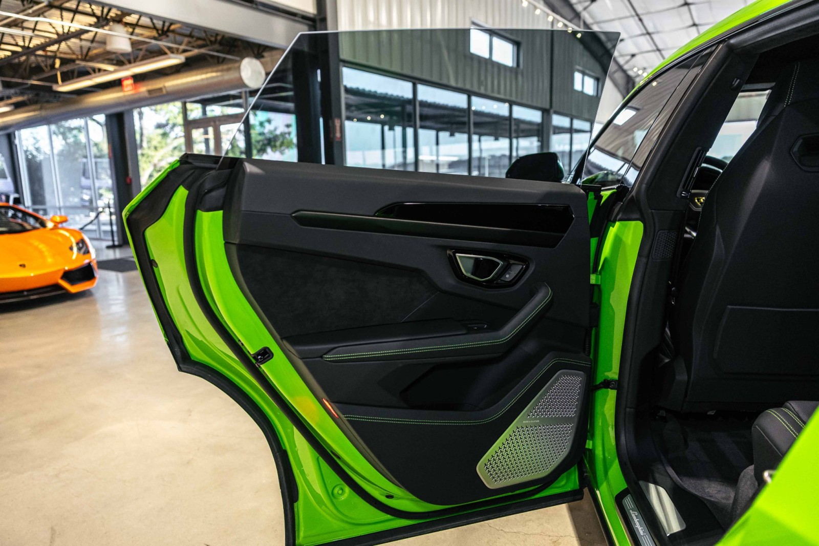 Used Car 2023 Lamborghini Urus  S For Sale Under $250,000 In Boerne, Texas