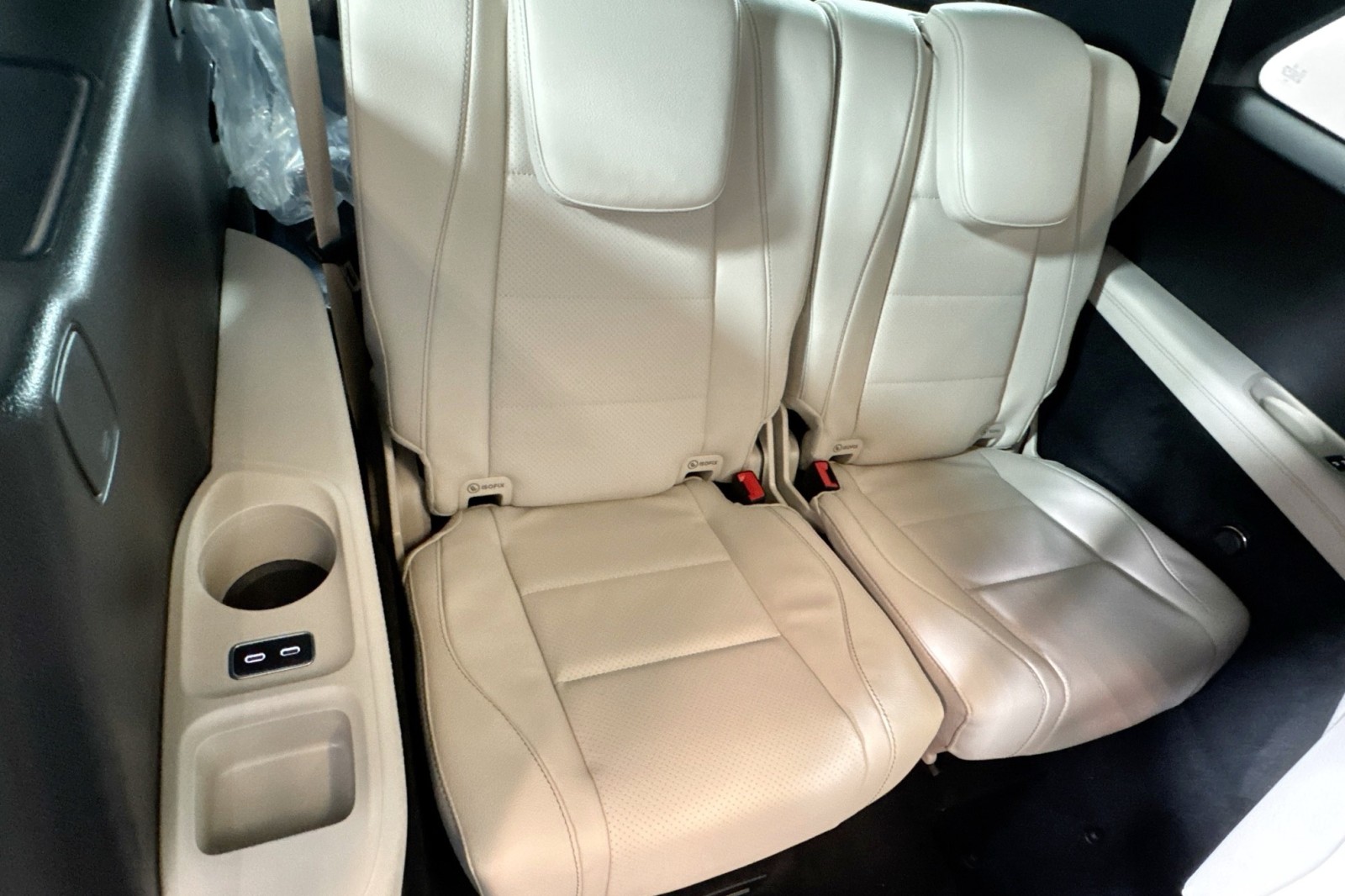 New 2026 MANUFAKTUR Moonlight White Metallic Mercedes-Benz GLS 450 4MATIC® SUV image 25
