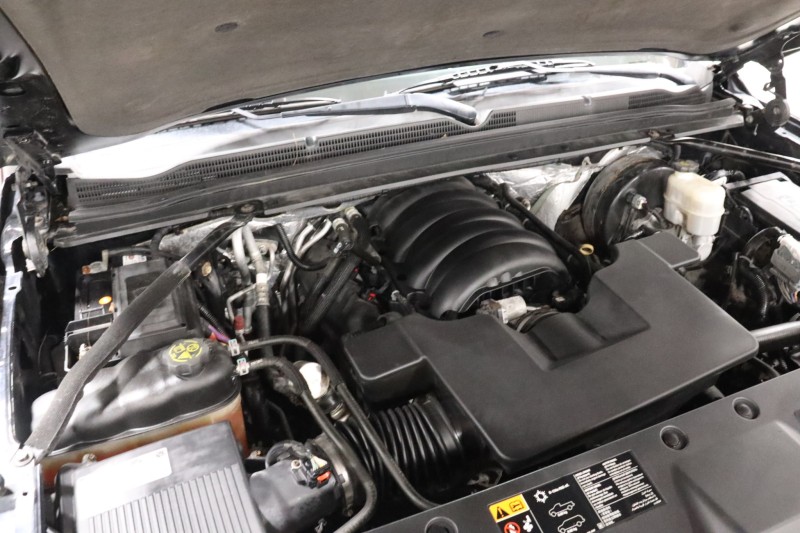 2015 Chevrolet Suburban LTZ 4WD 4dr Suv in , 
