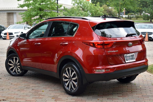 2018 Kia Sportage AWD Technology Pkg. Premium Pkg. Pano Moonroof Heated Seats Leather Seats H/K Sound Lane Departure Apple CarPlay MSRP $34,115 9