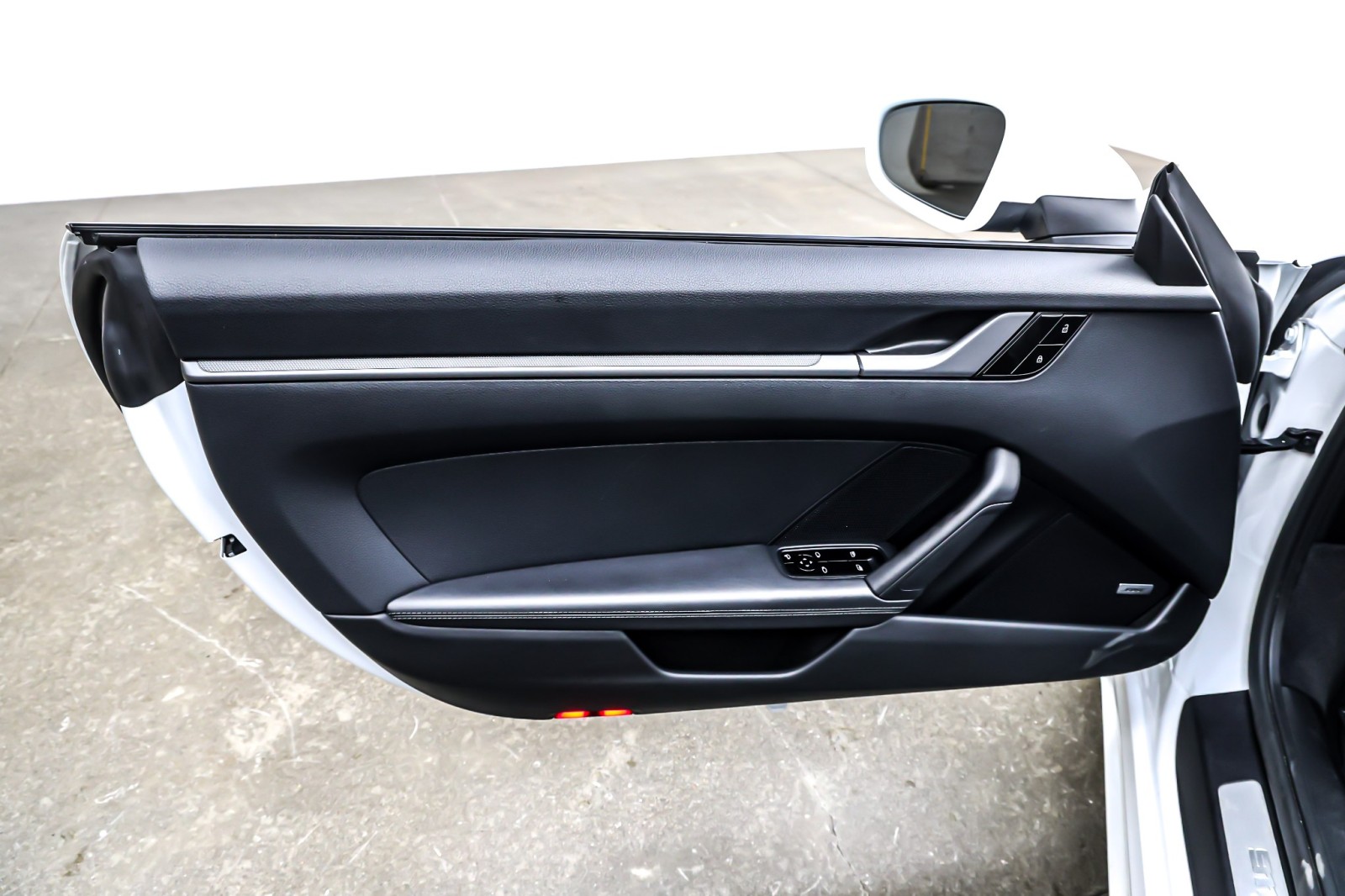 Used 2020 White Porsche Carrera S Coupe image 20