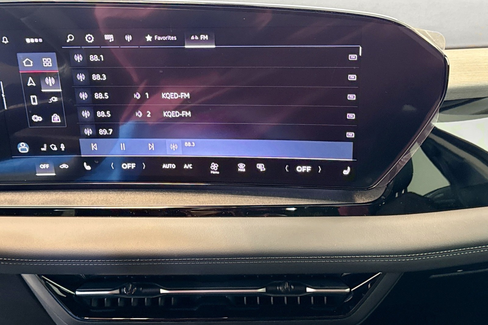 New 2025 Manhattan Gray Metallic Audi Premium quattro image 14