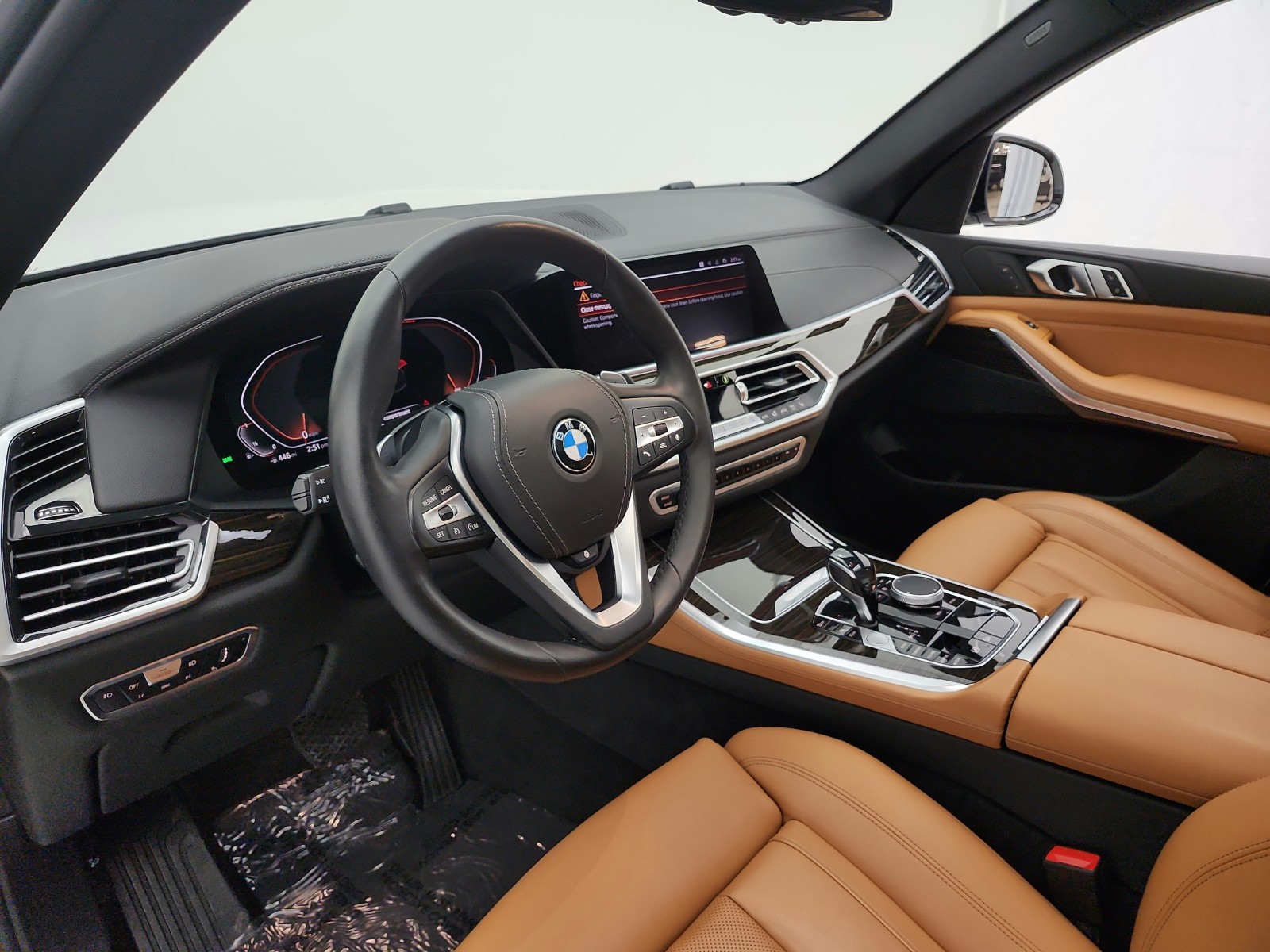 Used 2019 Mineral White Metallic BMW xDrive40i Sports Activity Vehicle image 12