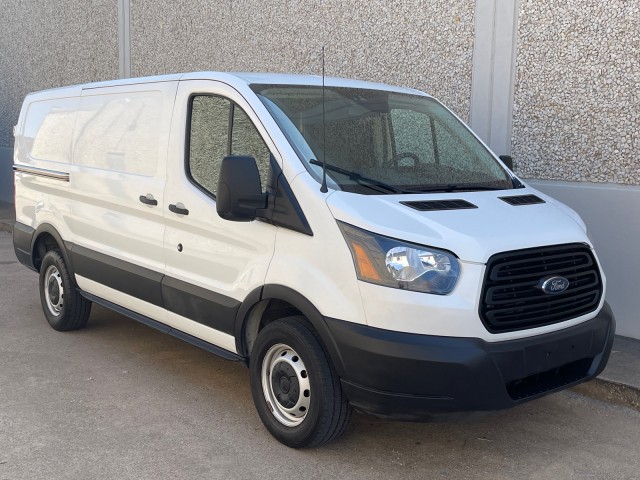 2019 Ford Transit Van  8