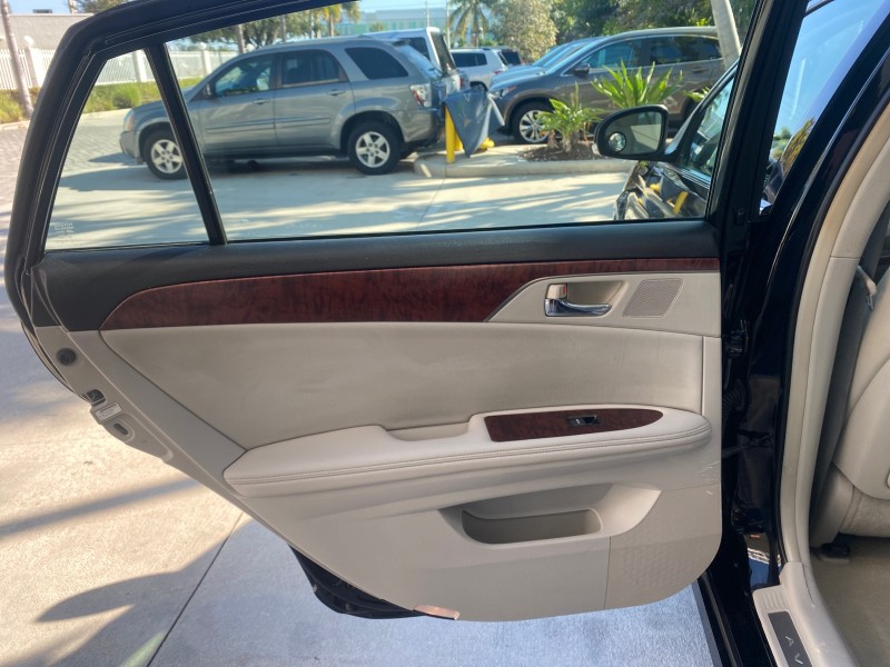 2011 Toyota Avalon Limited LOW MILES 80,879 in ,