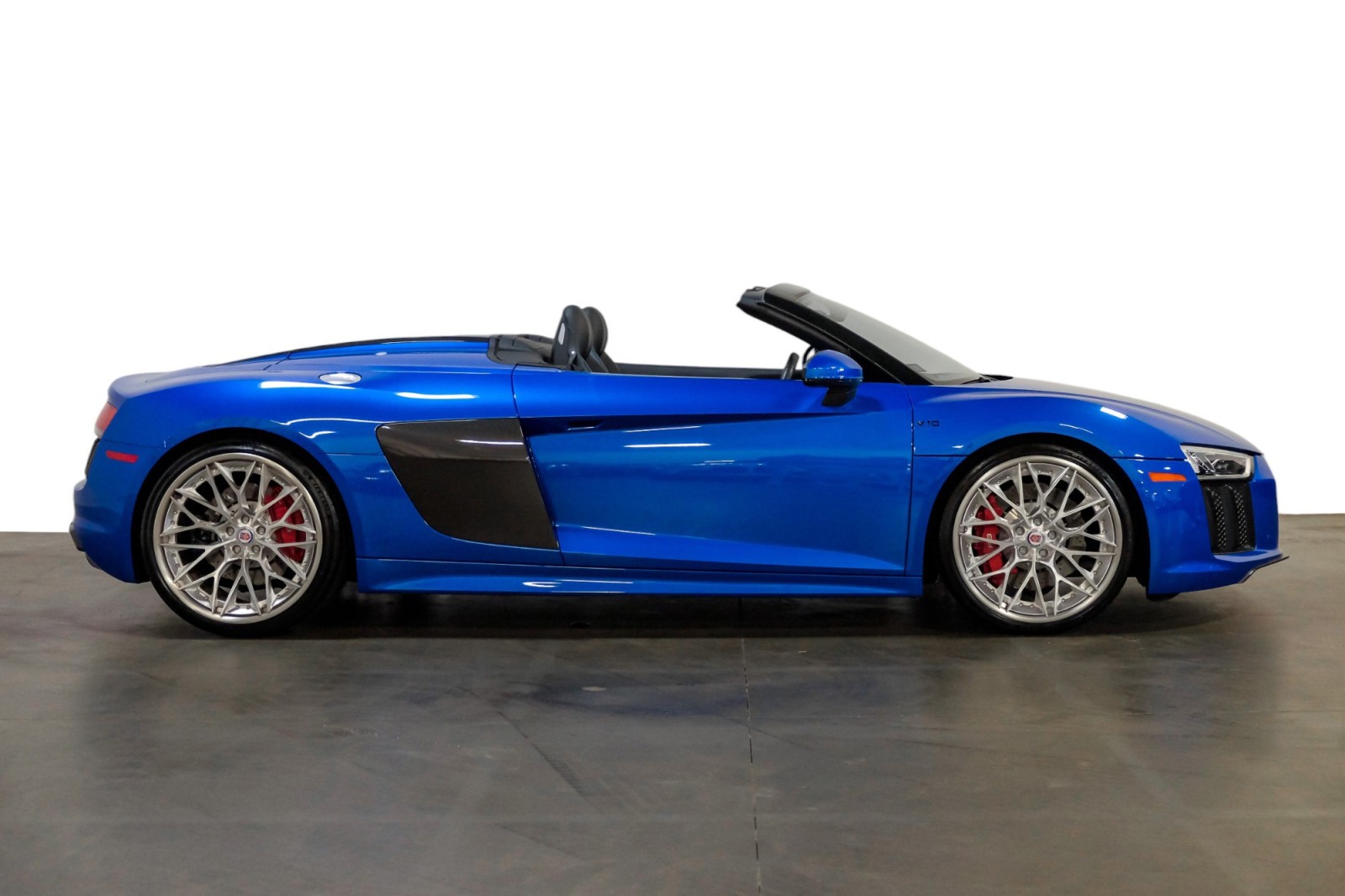 2017 Audi R8 Spyder V10 quattro AWD HREAlloys CarbonPkg DynamicSteering FullLthr 9