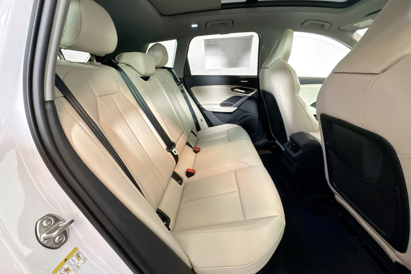 New 2025 Glacier White Metallic Audi Premium Plus quattro image 24