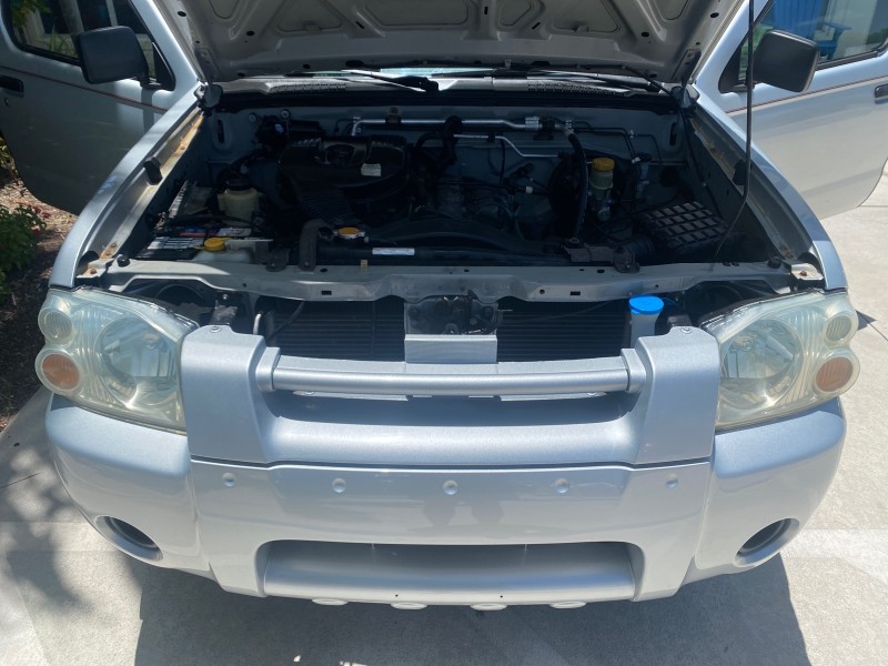 2002 Nissan Frontier 2WD XE XCAB 5 SPD AC 4 CYL in ,