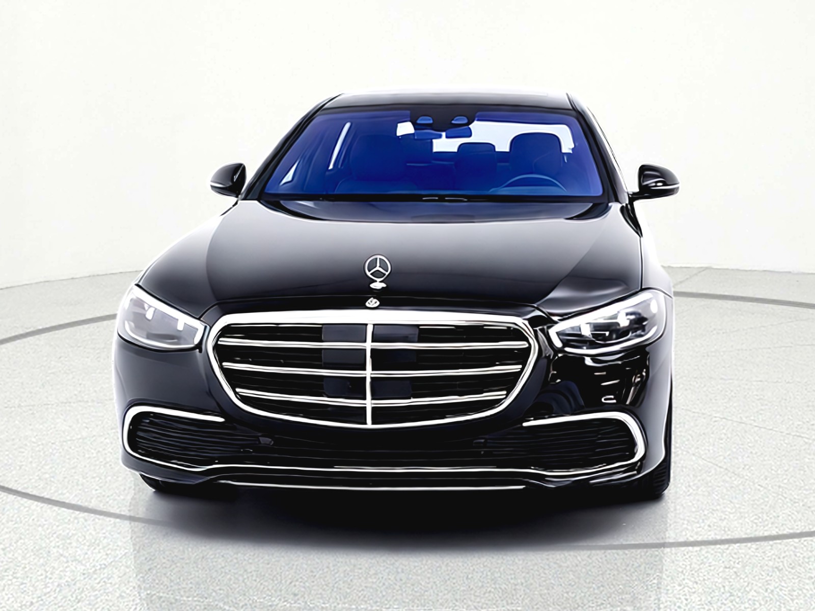 New 2026 Obsidian Black Metallic Mercedes-Benz S 500 image 3