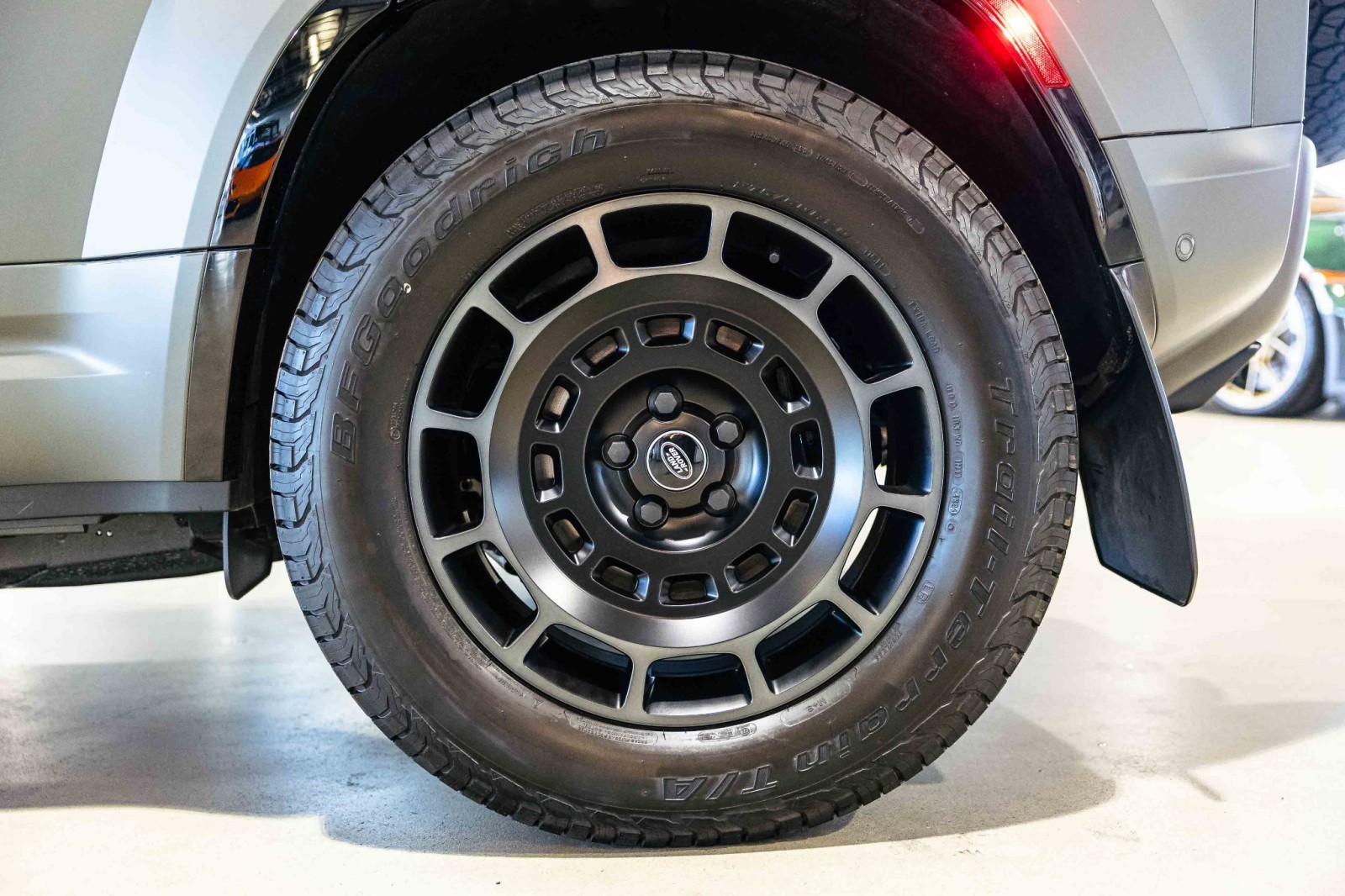 Used Car 2025 Land Rover Defender  Octa Edition One For Sale Under $180,000 In Boerne, Texas