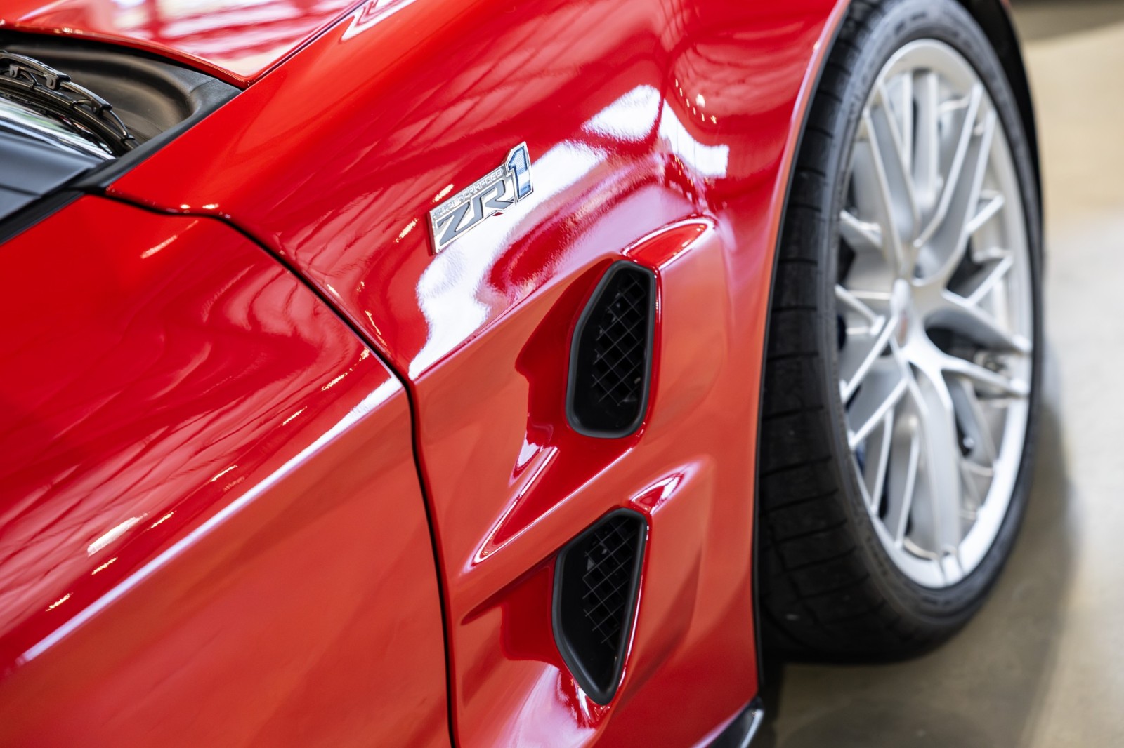 2011 Chevrolet Corvette ZR1 - Photo 19