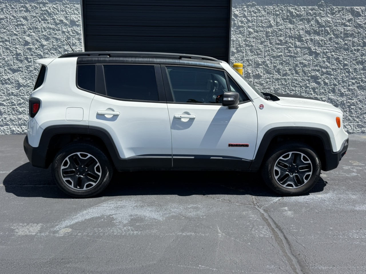 2017 Jeep Renegade Trailhawk - Photo 6