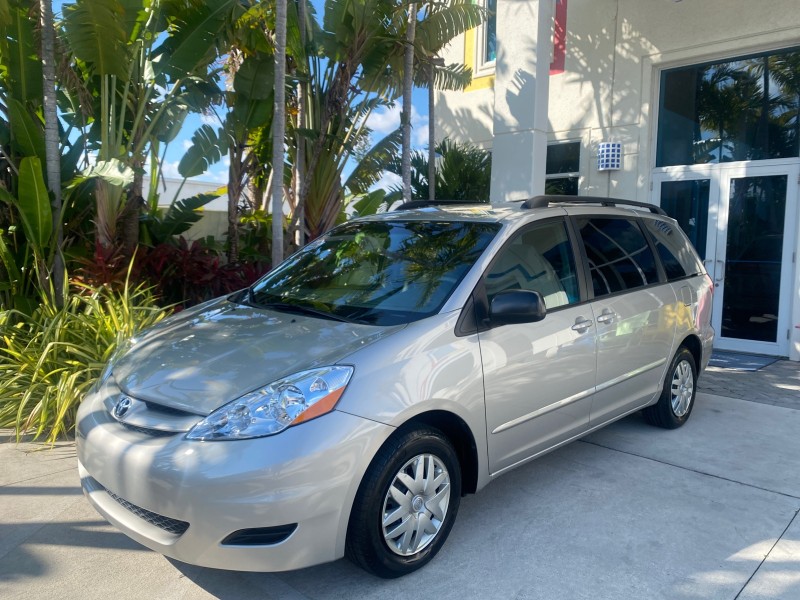 2010 Toyota Sienna LE LOW MILES 41,871 1 OWNER 7 PASSENGER in , 