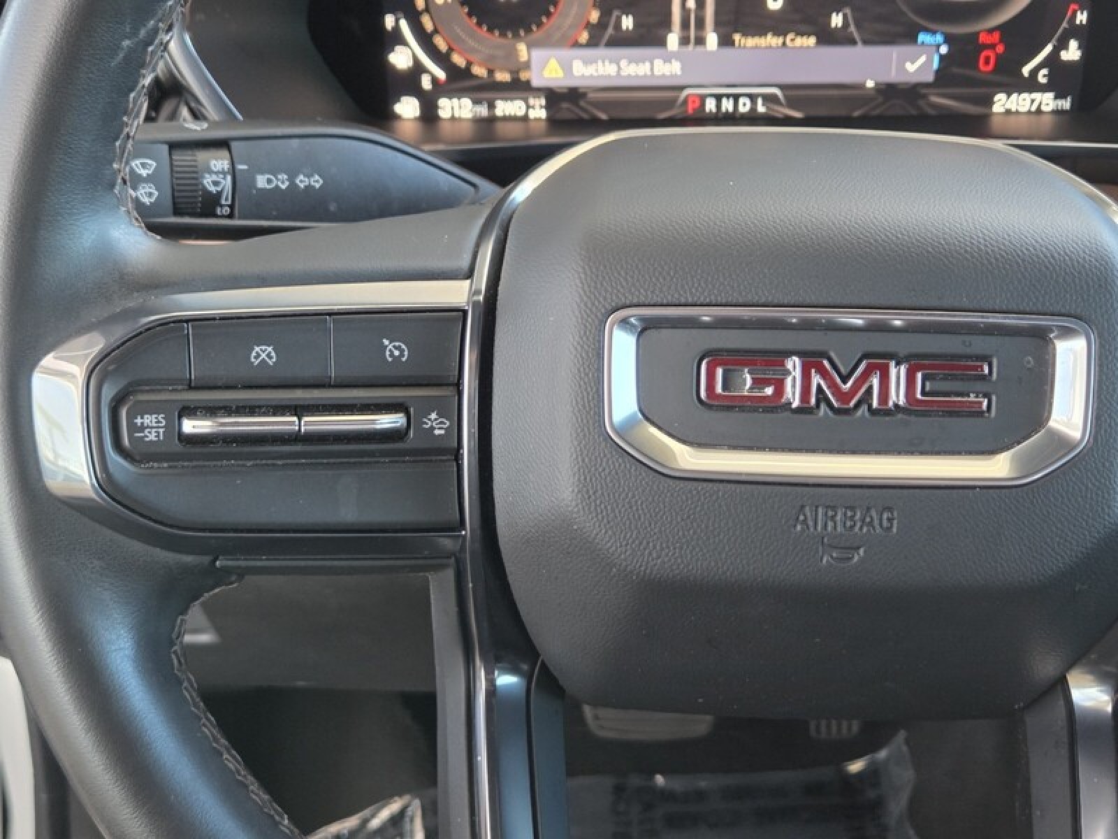 Used 2024 WHITE GMC 4WD Crew Cab AT4 image 25