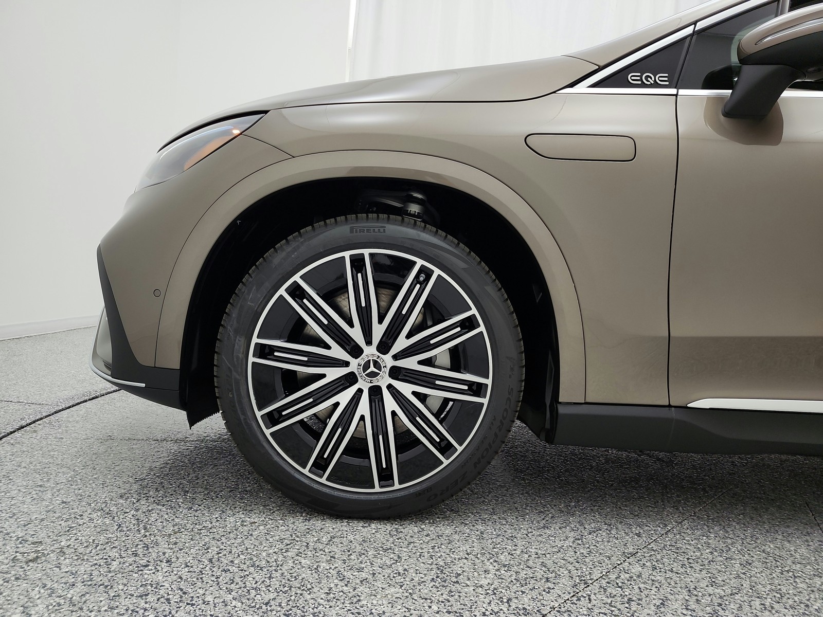 New 2027 Sonoran Brown Metallic Mercedes-Benz EQE 320+ SUV image 12