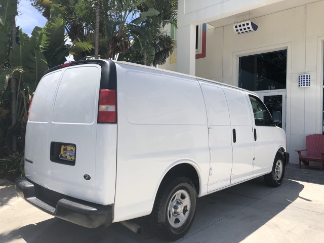 2007 Chevrolet Express Cargo Van 1 Owner Clean CarFax LOW Miles NEW Tires in pompano beach, Florida