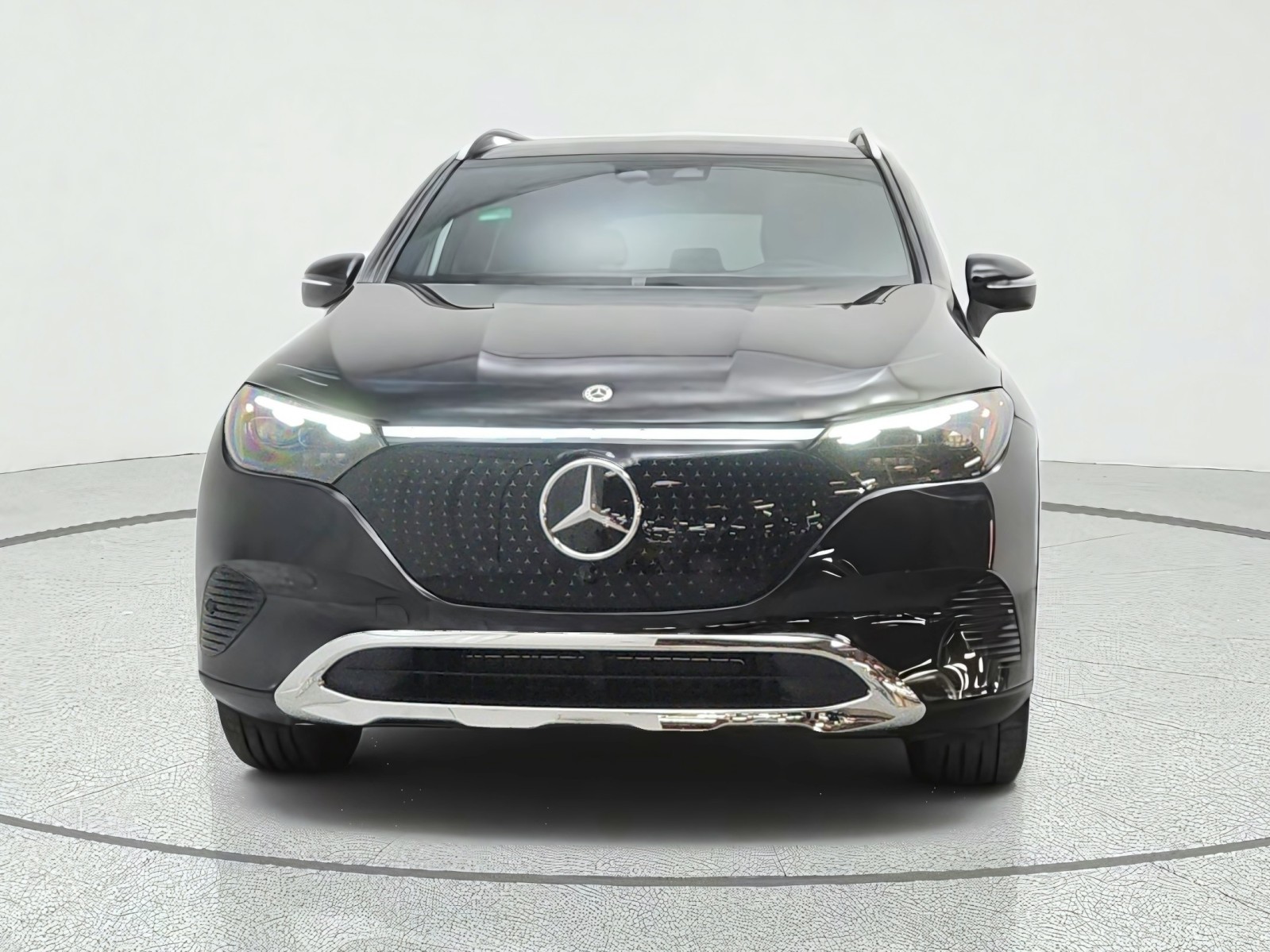 New 2027 Obsidian Black Metallic Mercedes-Benz EQE 320+ SUV image 2