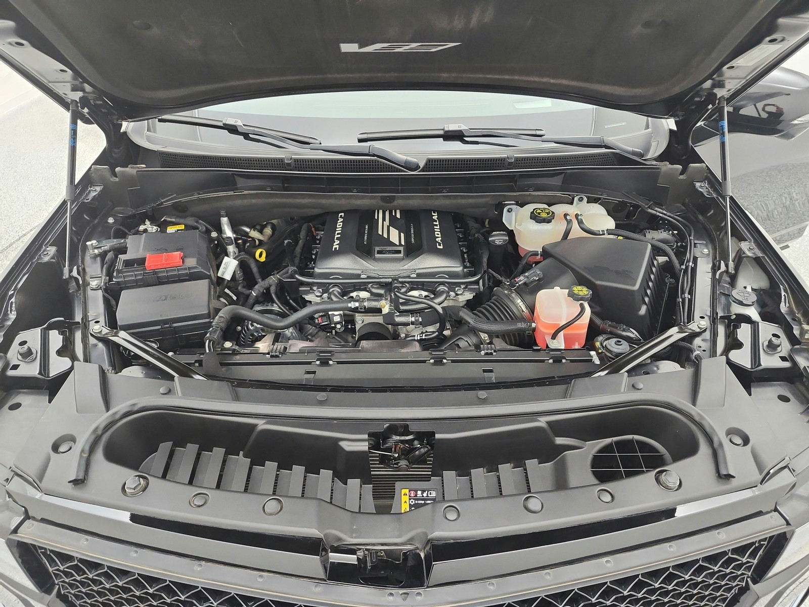 Used 2023 Black Raven Cadillac AWD 4dr V-Series image 14