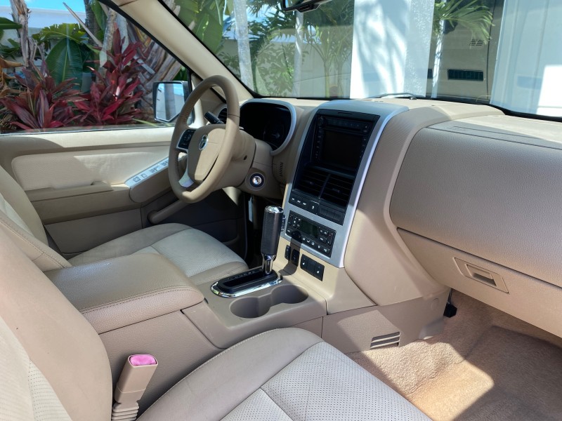 2007 Mercury Mountaineer SUV Premier 1 OWNER in ,