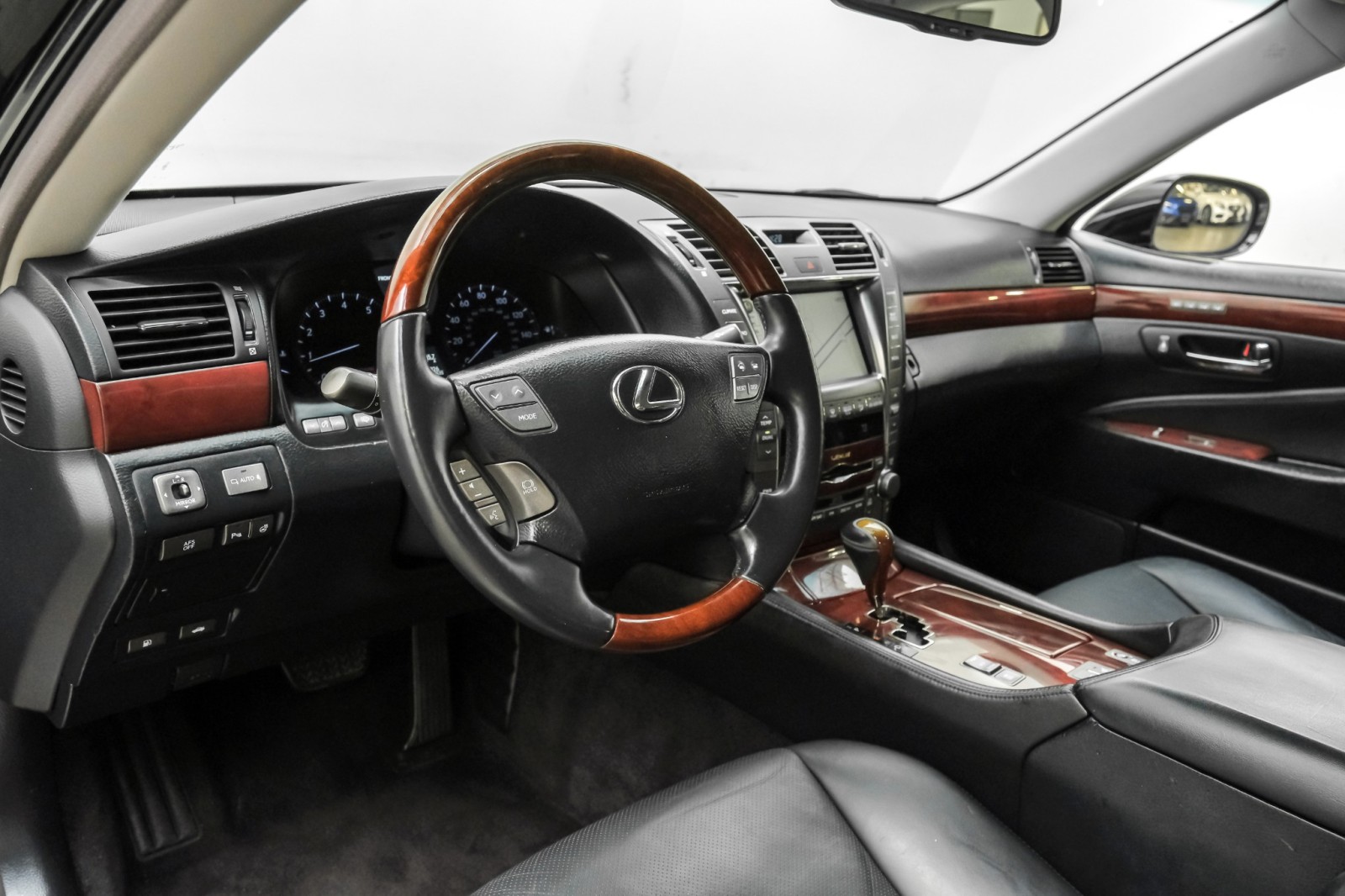 2009 Lexus LS 460 LWB MarkLevinson LexusLink IntuitiveParkAsst AdvancedParkPkg 14