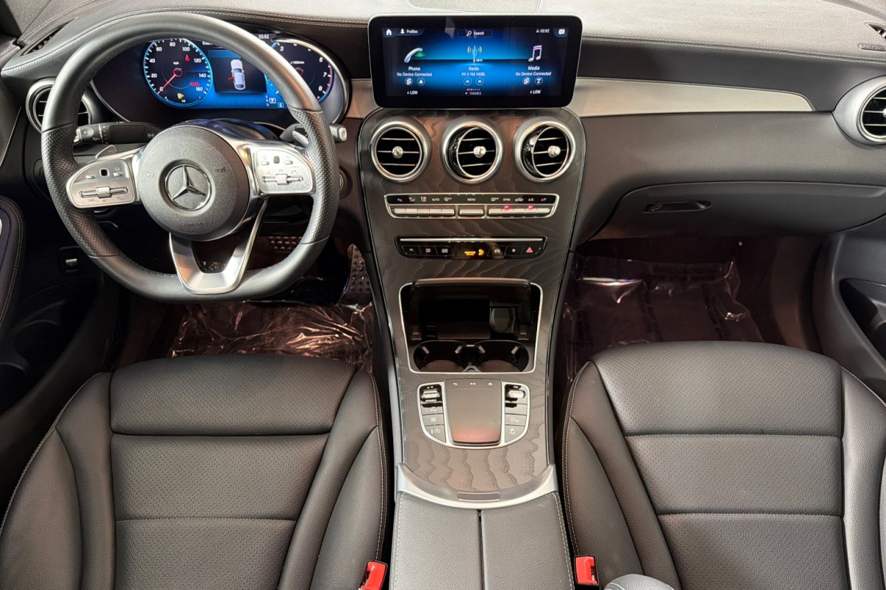 Used 2022 Black Mercedes-Benz GLC 300 image 12