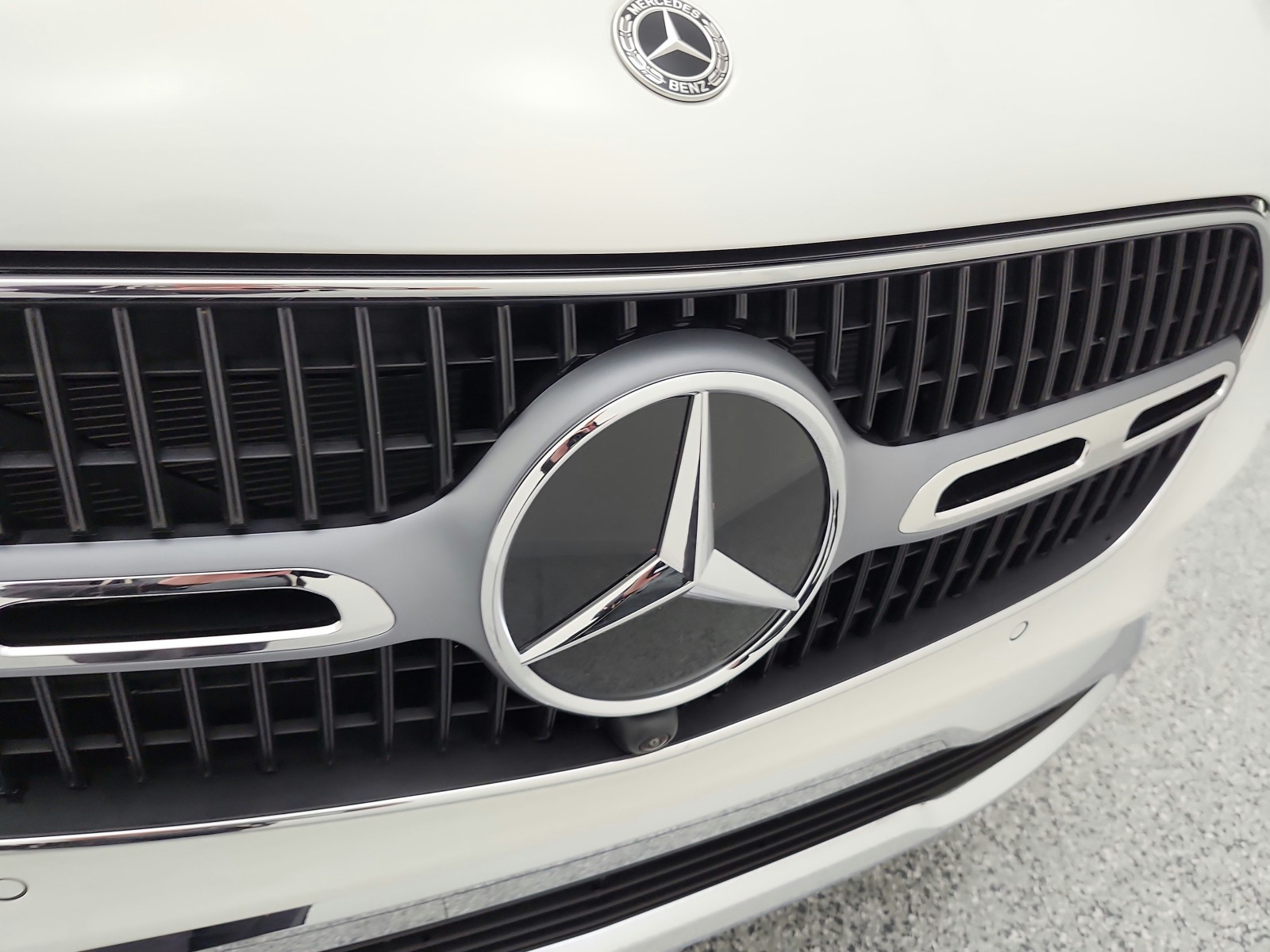 New 2026 Polar White Mercedes-Benz GLC 300 image 14