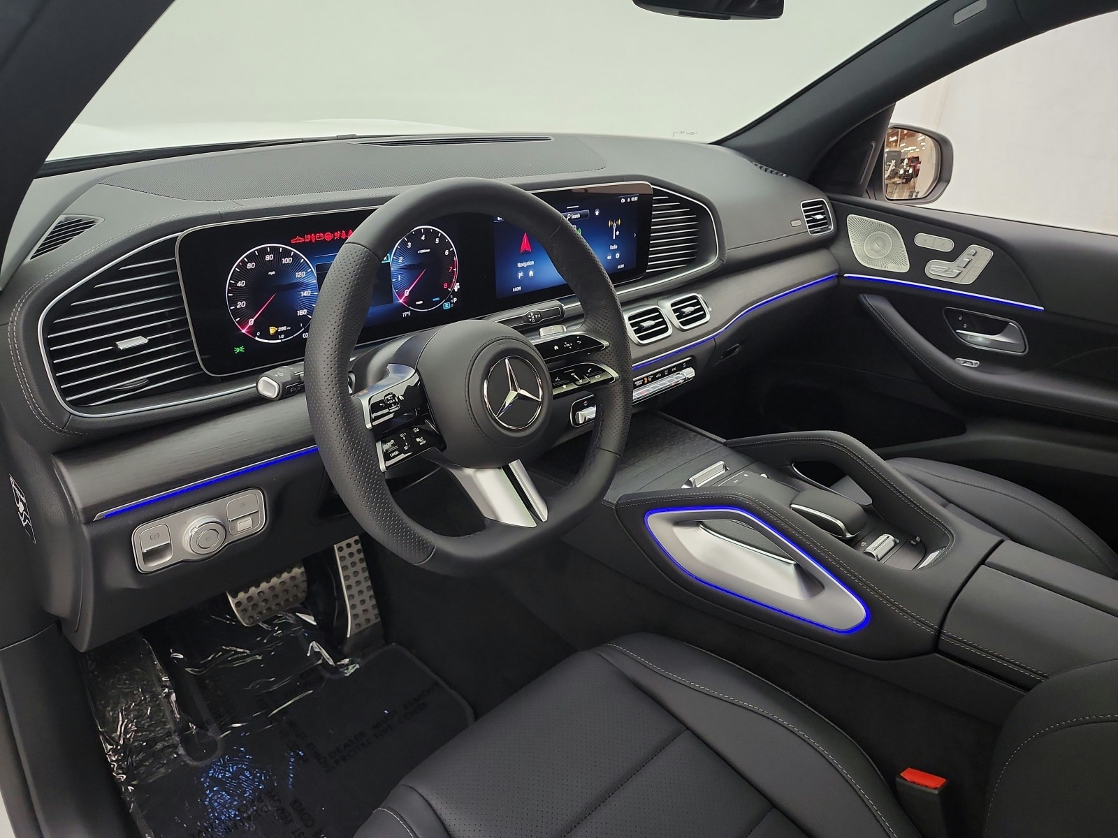 New 2026 Polar White Mercedes-Benz GLS 450 image 10