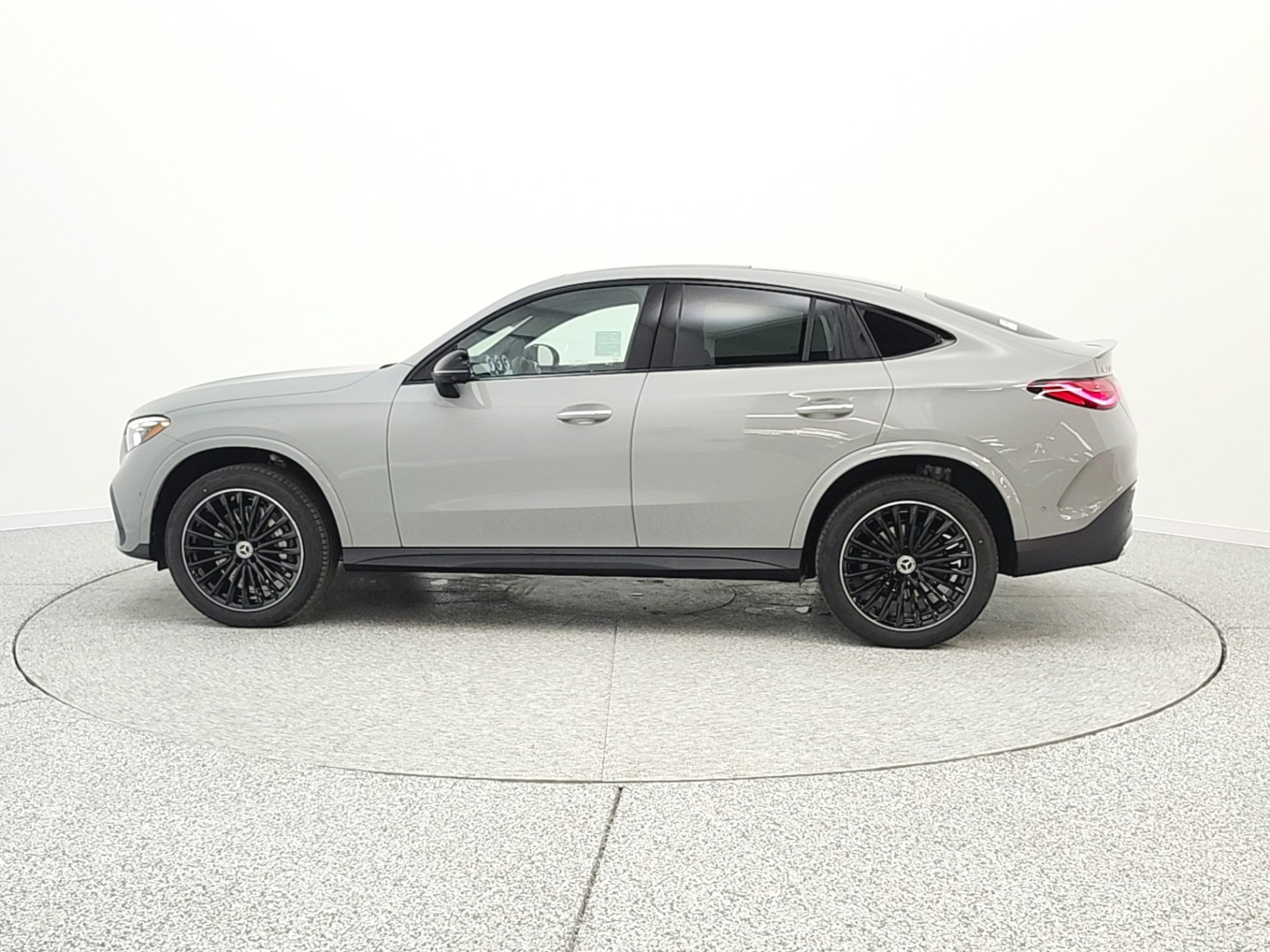 New 2026 MANUFAKTUR Alpine Grey Mercedes-Benz GLC 300 image 8