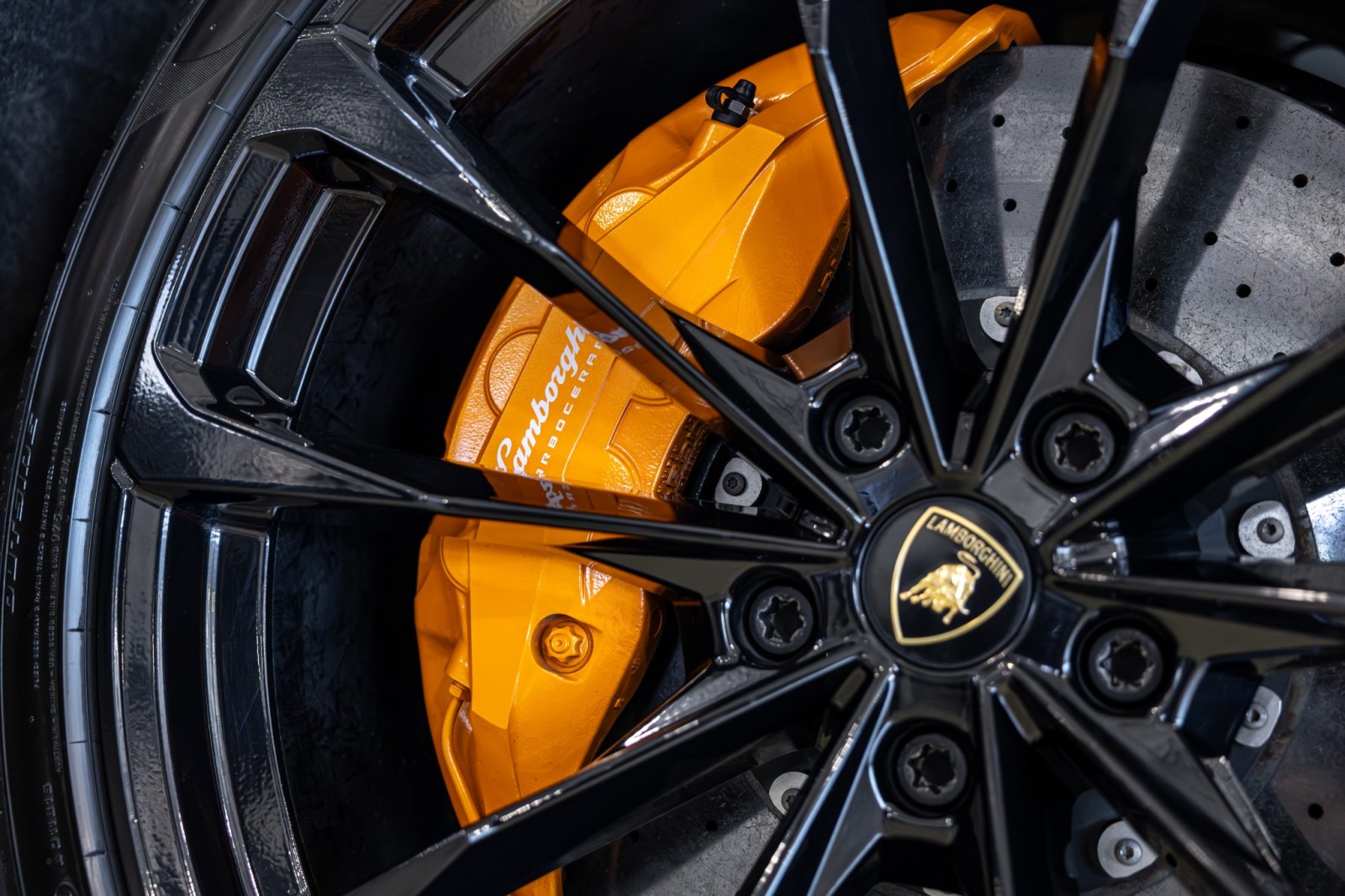 Used Car 2019 Lamborghini Urus  For Sale Under $200,000 In Boerne, Texas