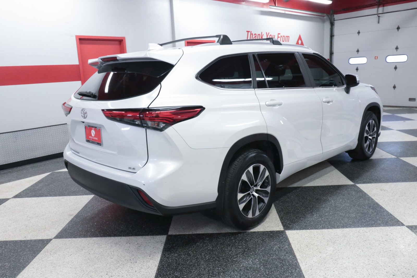 Used Car 2023 Toyota Highlander  Xle For Sale Under $40,000 In Austin, Texas