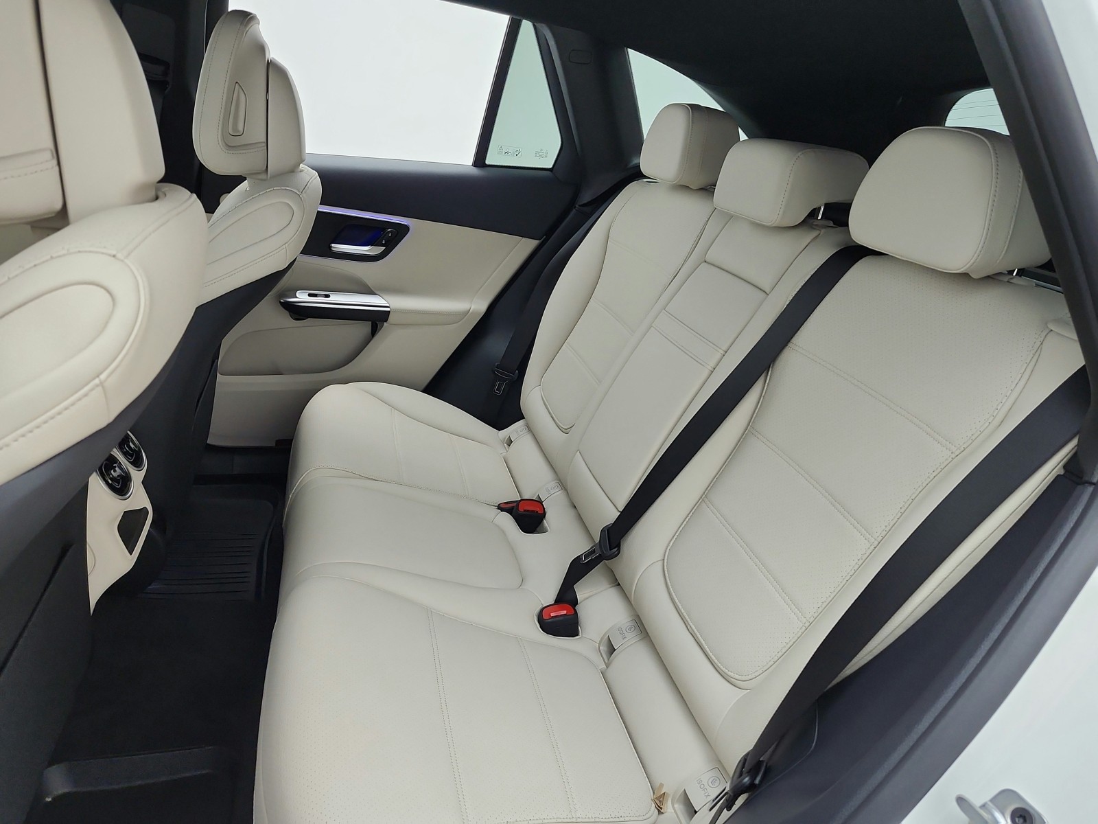 New 2026 Polar White Mercedes-Benz GLC 300 image 11