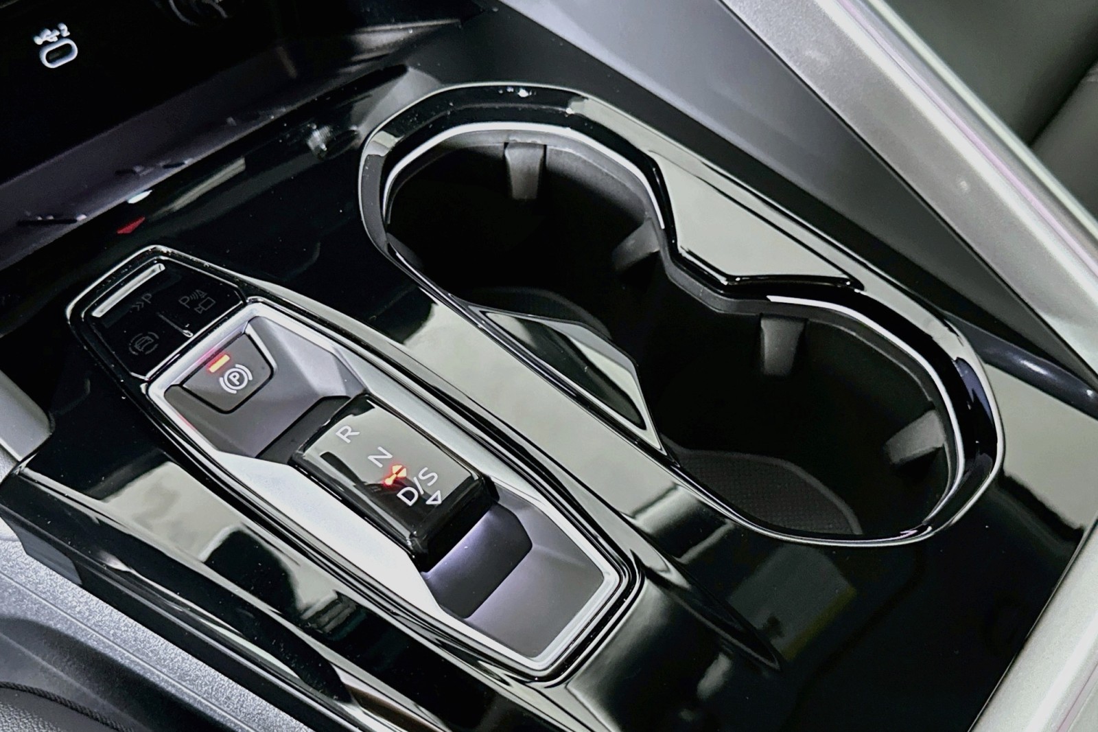New 2026 Tambora Gray Metallic Audi Premium image 7