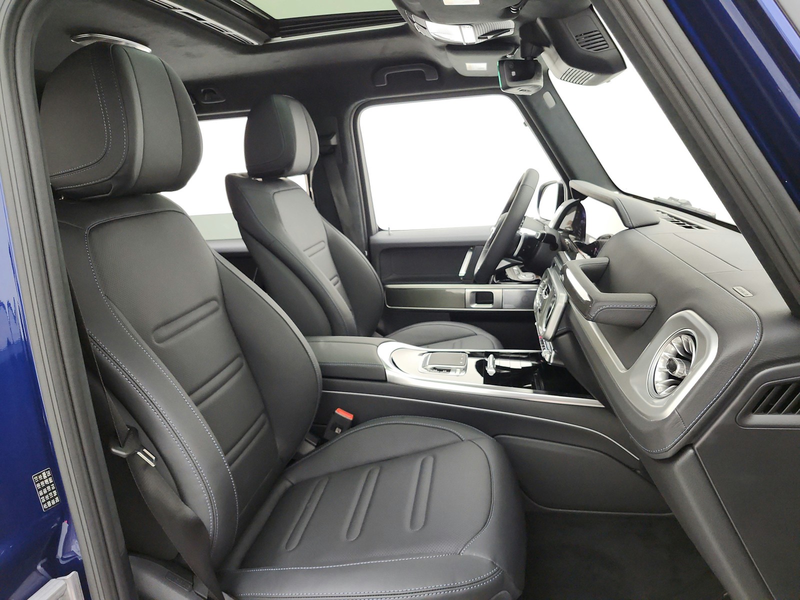 New 2027 Brilliant Blue Metallic Mercedes-Benz G 580e SUV image 14