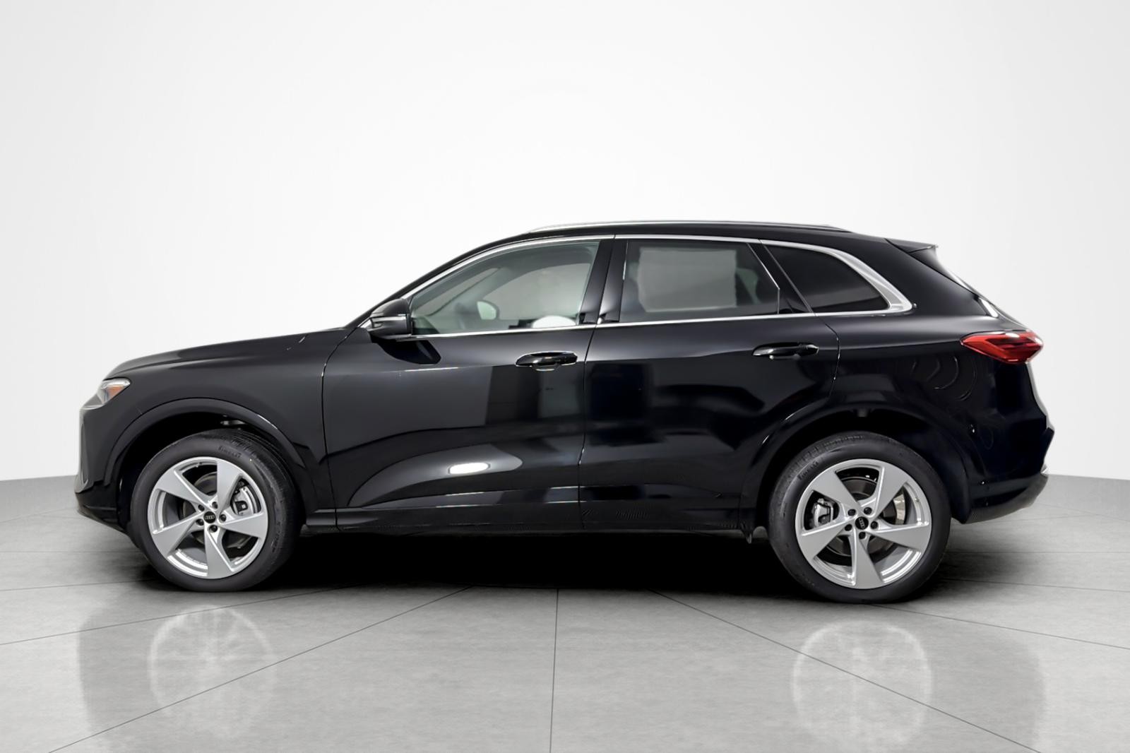 New 2025 Mythos Black Metallic Audi Premium Plus 2.0 TFSI quattro image 3