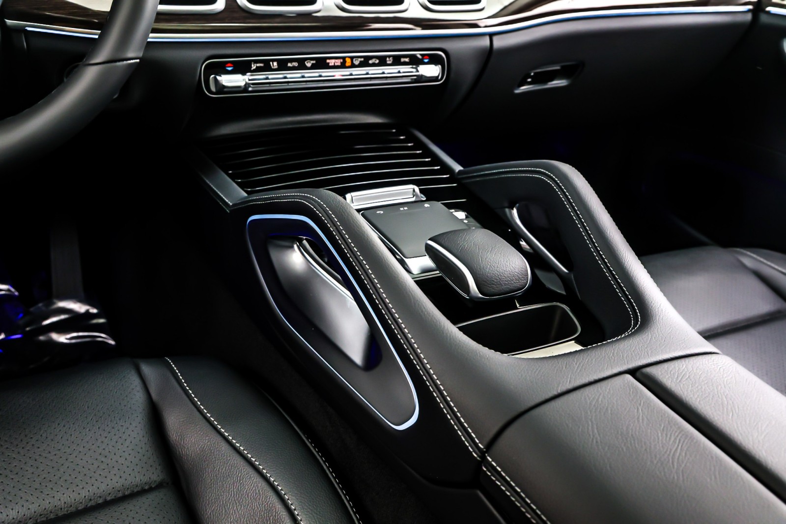 New 2026 Black Mercedes-Benz GLE 450 image 6