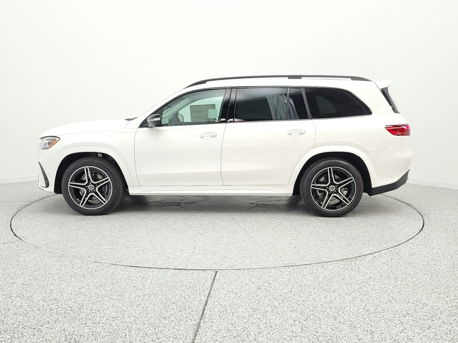 New 2026 Polar White Mercedes-Benz GLS 450 image 8