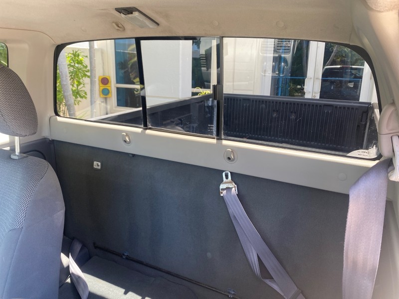 2002 Nissan Frontier 2WD XE XCAB 5 SPD AC 4 CYL in ,