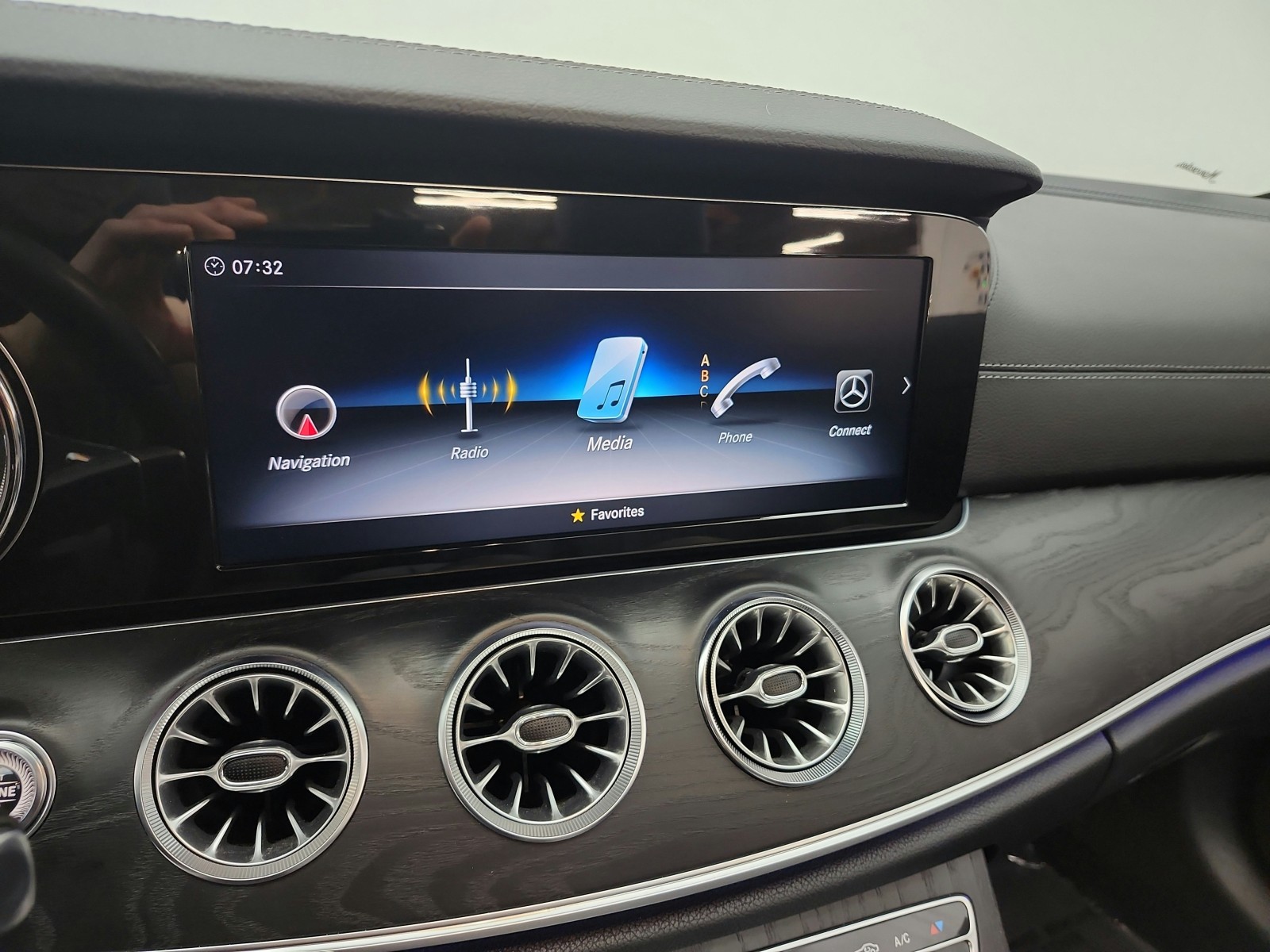 Used 2018 Polar White Mercedes-Benz E 400 RWD Cabriolet image 27