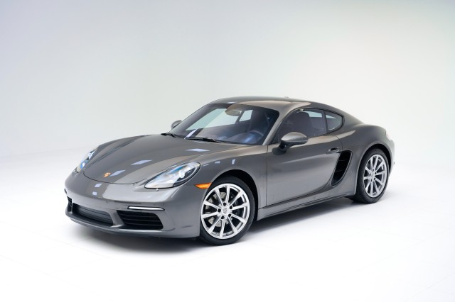 2019  718 Cayman  in , 