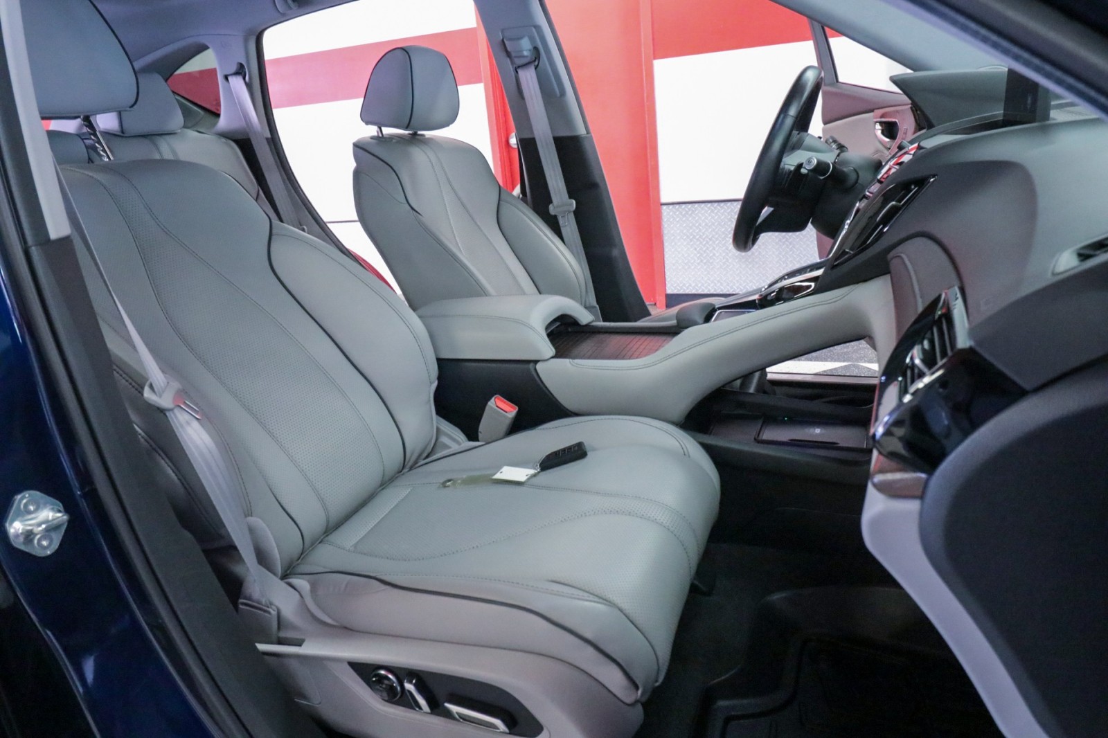 Used Car 2024 Acura Rdx  W/advance Package For Sale Under $50,000 In Austin, Texas