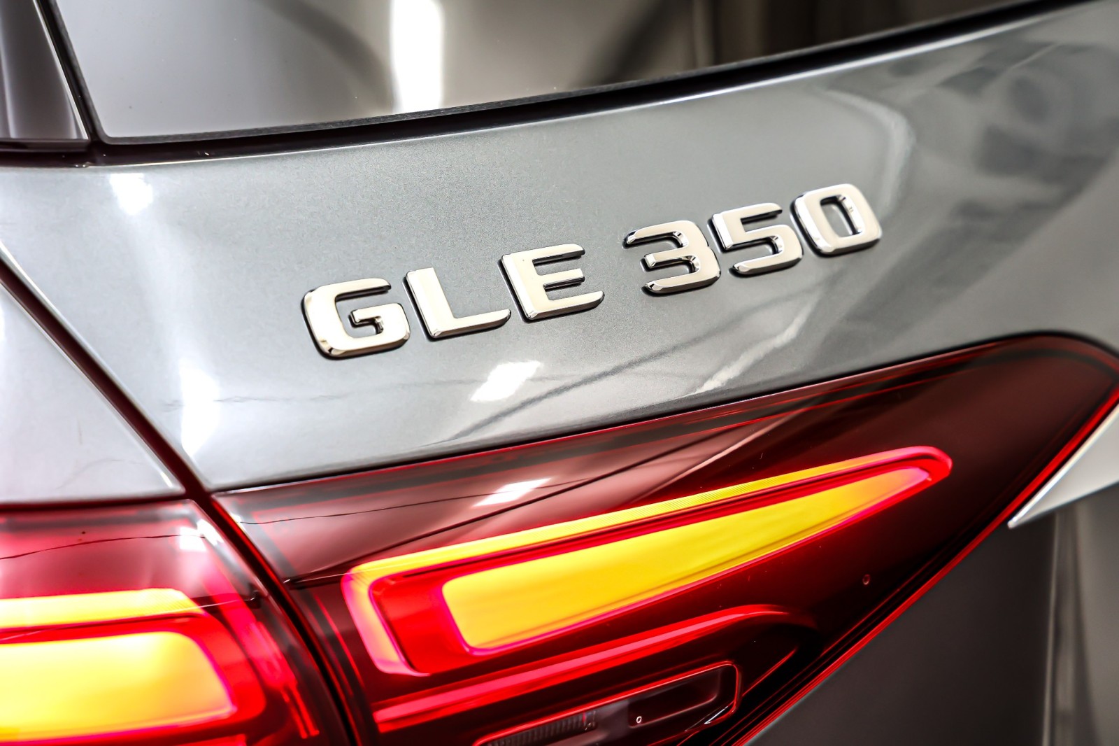 New 2026 Selenite Grey Metallic Mercedes-Benz GLE 350 image 9