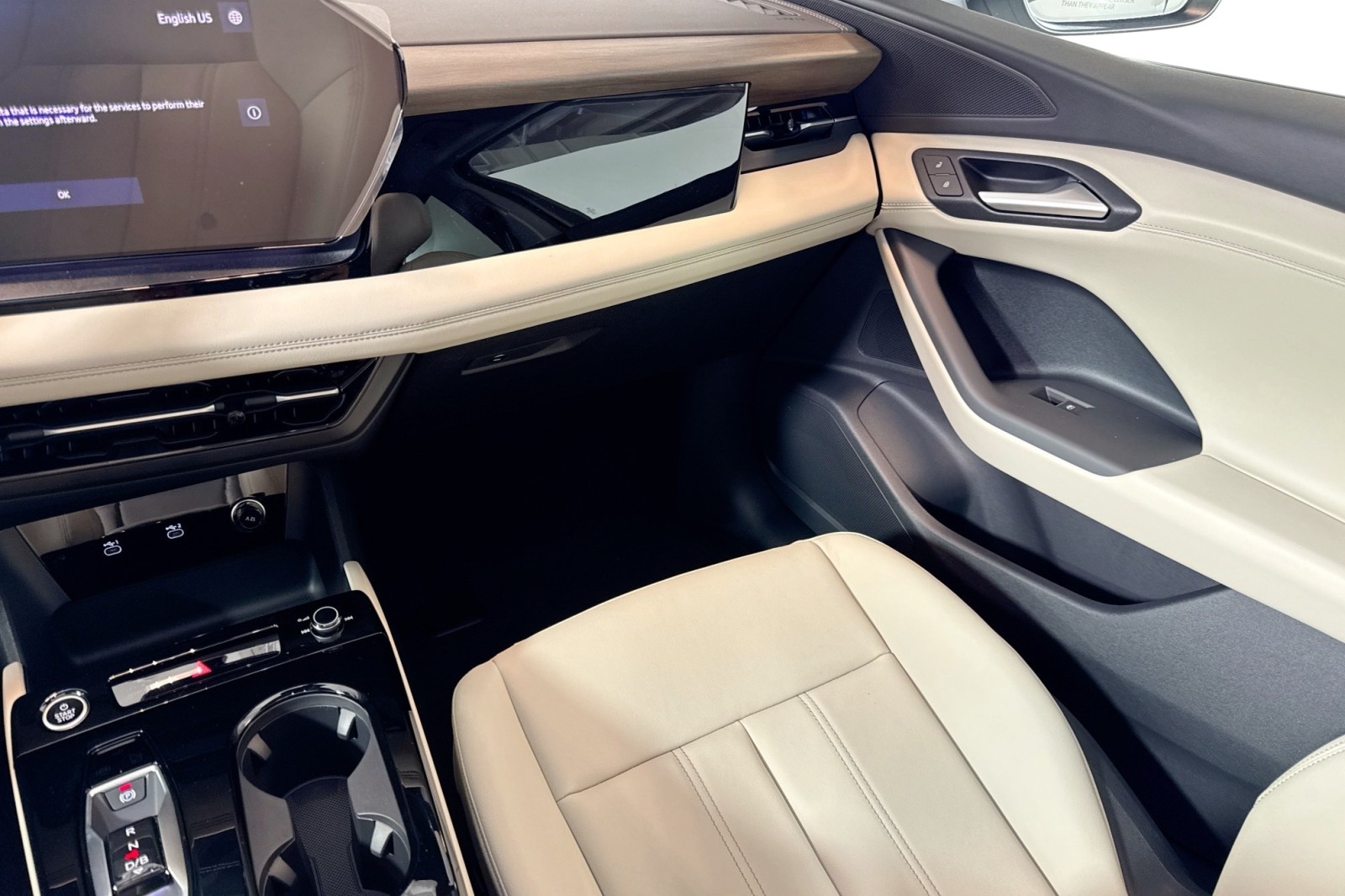 New 2025 Glacier White Metallic Audi Premium quattro image 20