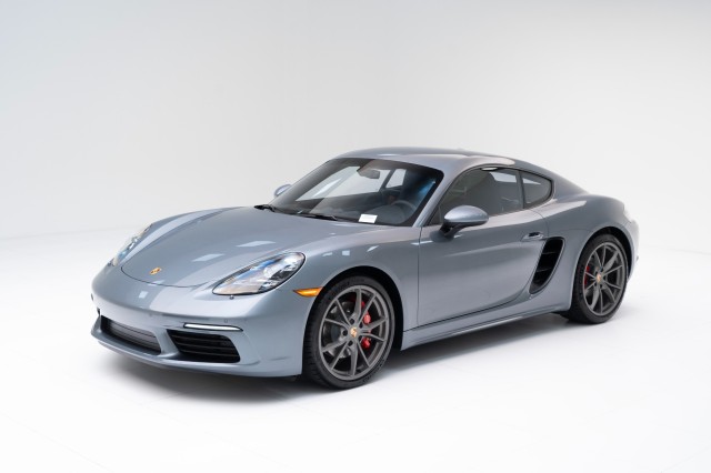 2025  718 Cayman S in , 